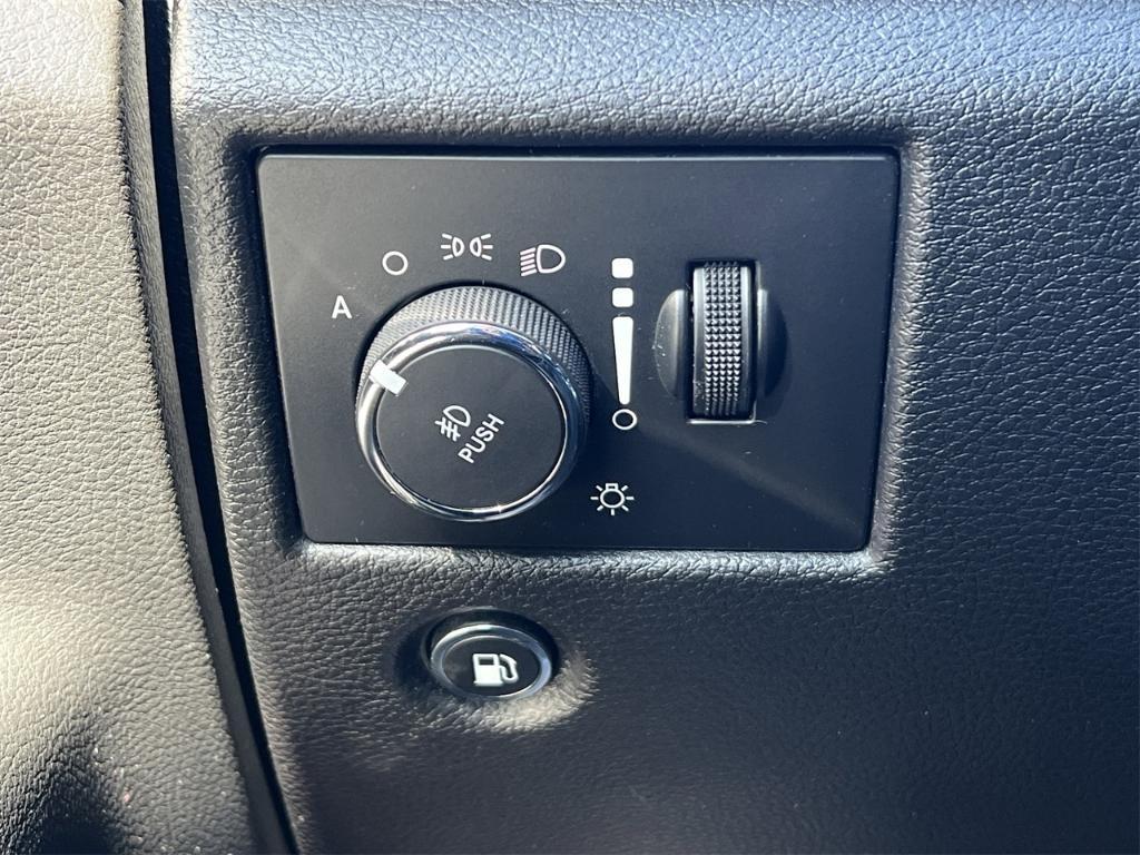 used 2021 Jeep Grand Cherokee car, priced at $23,500