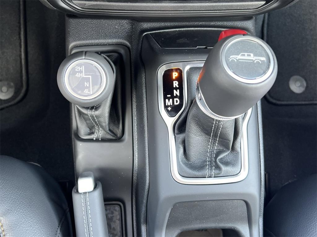 new 2025 Jeep Gladiator car, priced at $48,685