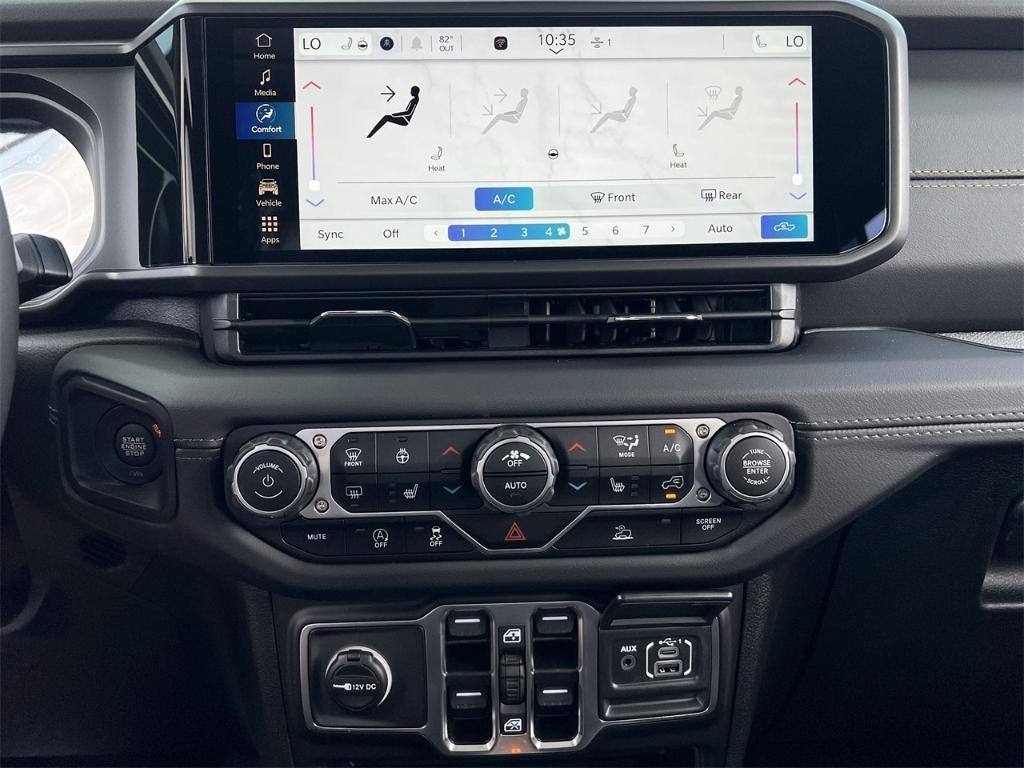 new 2025 Jeep Gladiator car, priced at $48,685