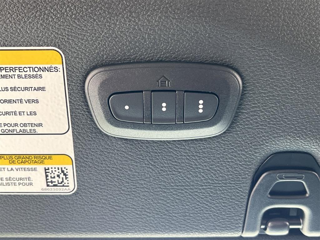 new 2025 Jeep Gladiator car, priced at $48,685