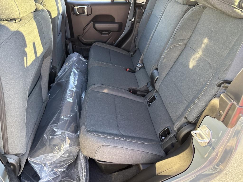 new 2026 Jeep Gladiator car, priced at $52,390