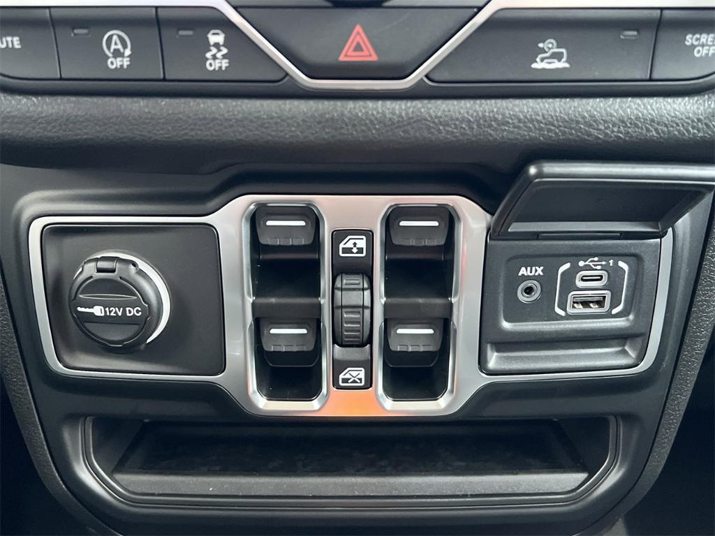 new 2026 Jeep Wrangler car, priced at $44,570