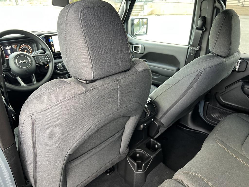 new 2026 Jeep Wrangler car, priced at $44,570