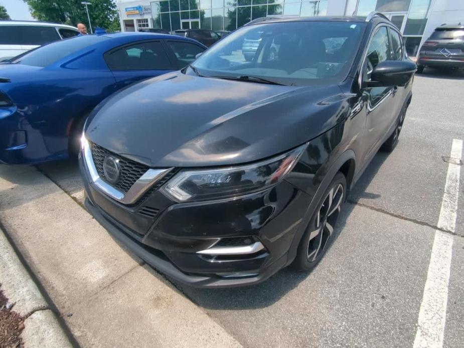 used 2020 Nissan Rogue Sport car, priced at $21,374