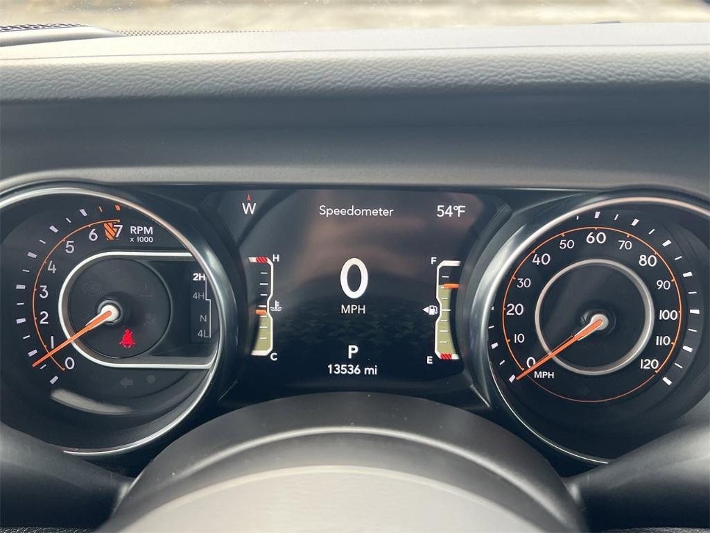 used 2022 Jeep Gladiator car, priced at $31,000