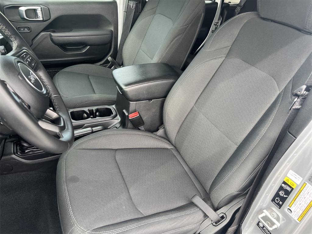 used 2022 Jeep Gladiator car, priced at $31,000