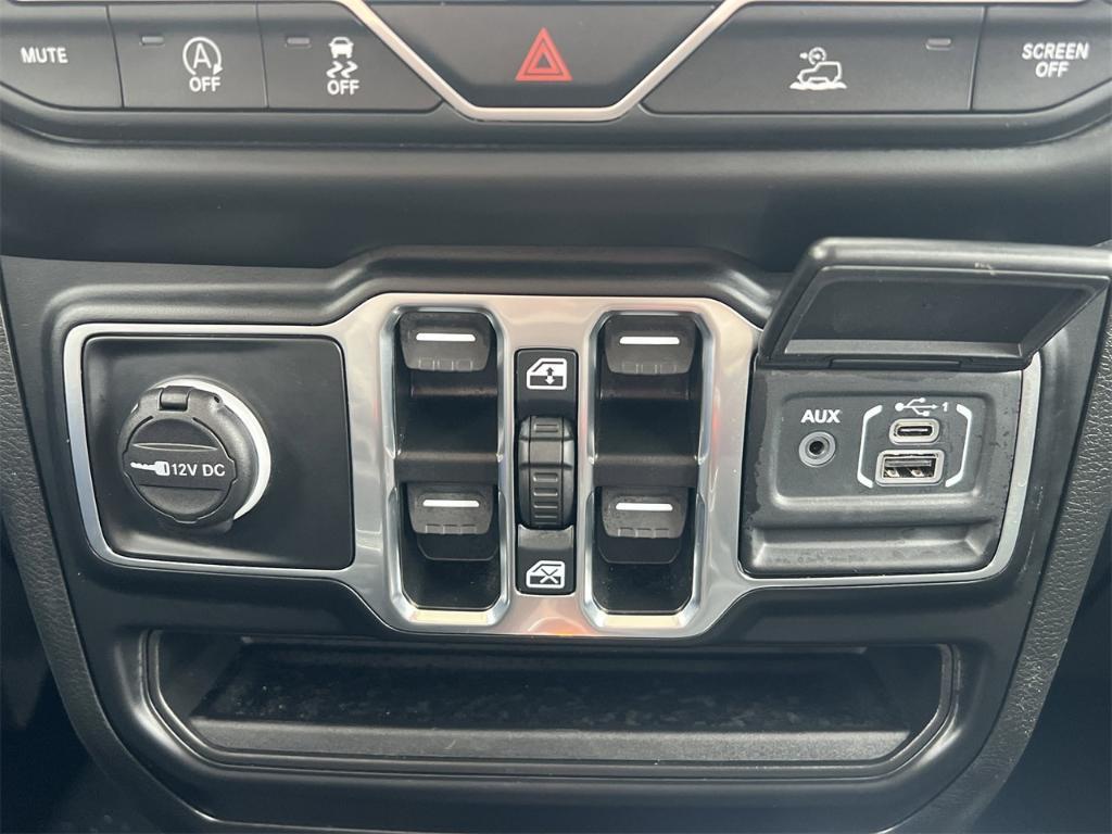 used 2022 Jeep Gladiator car, priced at $31,000