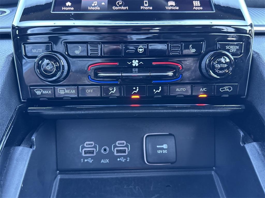 used 2023 Jeep Grand Cherokee car, priced at $31,500