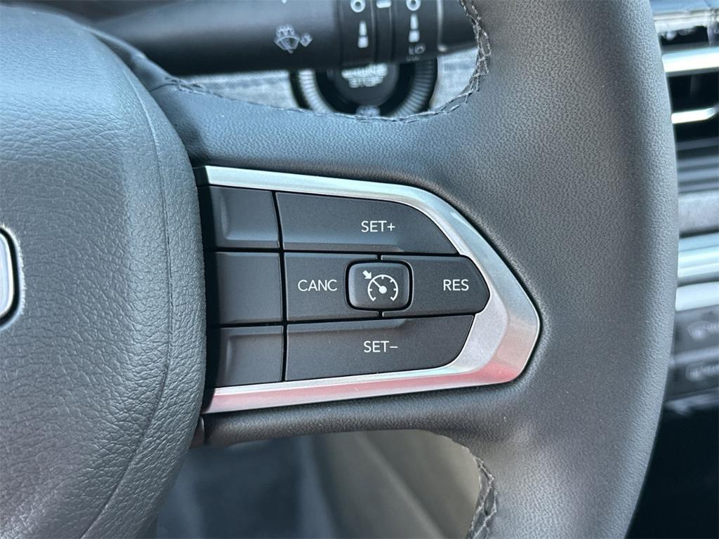 new 2025 Jeep Compass car, priced at $30,165