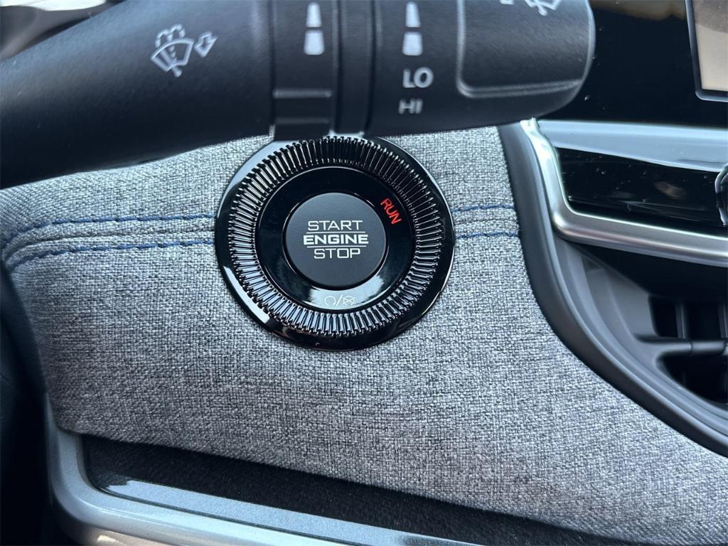 new 2025 Jeep Compass car, priced at $30,165