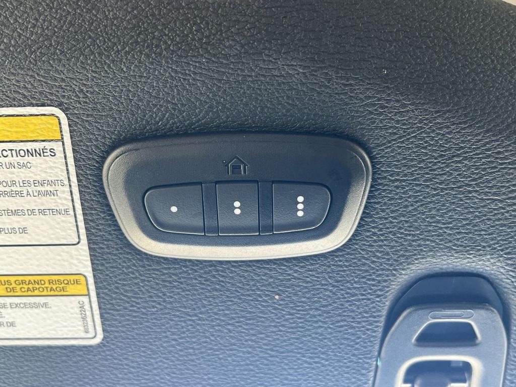 used 2022 Jeep Wrangler Unlimited car, priced at $33,700