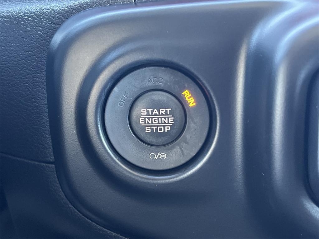 used 2022 Jeep Wrangler Unlimited car, priced at $34,301