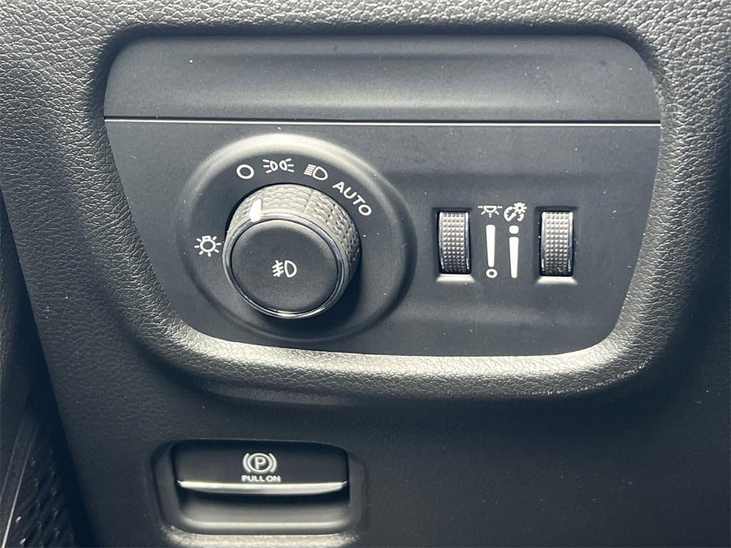 new 2025 Jeep Grand Cherokee car