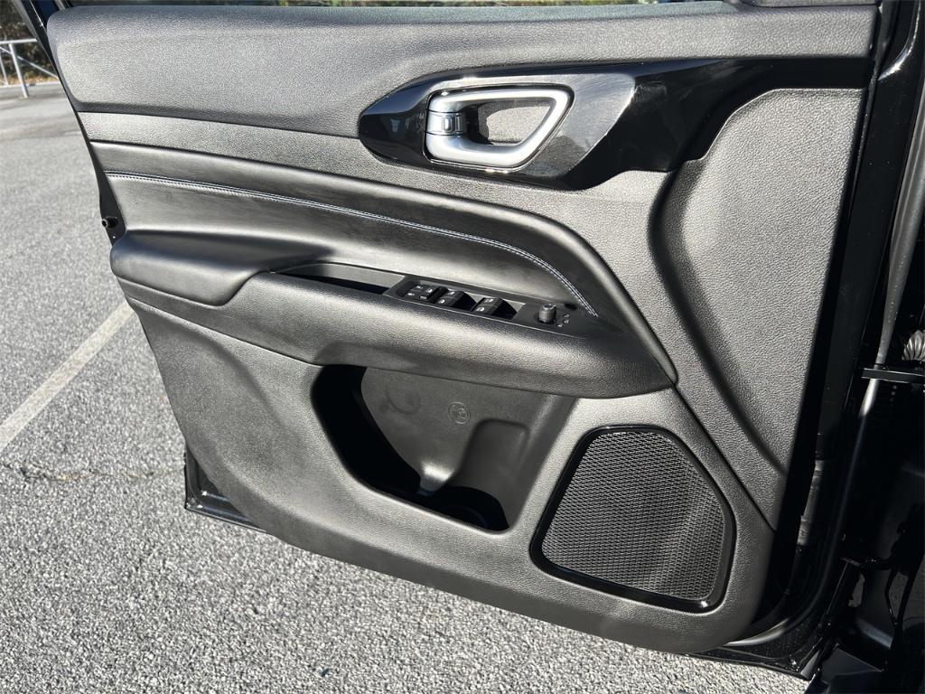 new 2026 Jeep Compass car, priced at $33,580