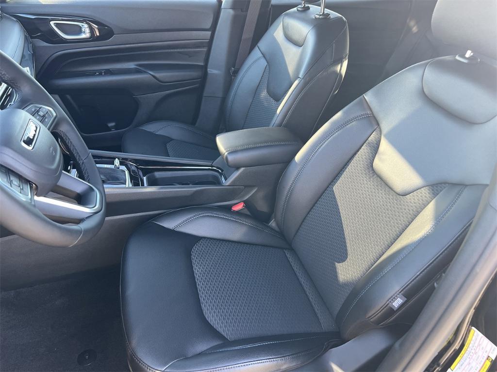 new 2026 Jeep Compass car, priced at $33,580