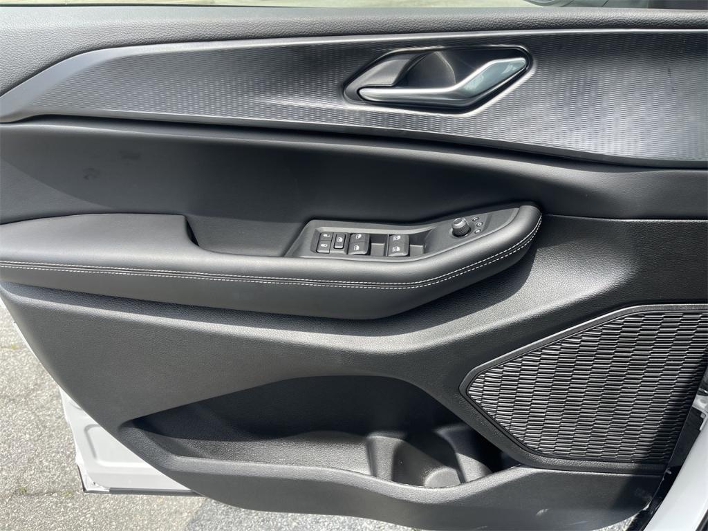 new 2025 Jeep Grand Cherokee car, priced at $41,575