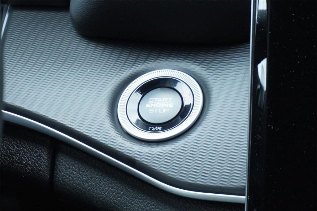 new 2025 Jeep Grand Cherokee L car, priced at $41,925