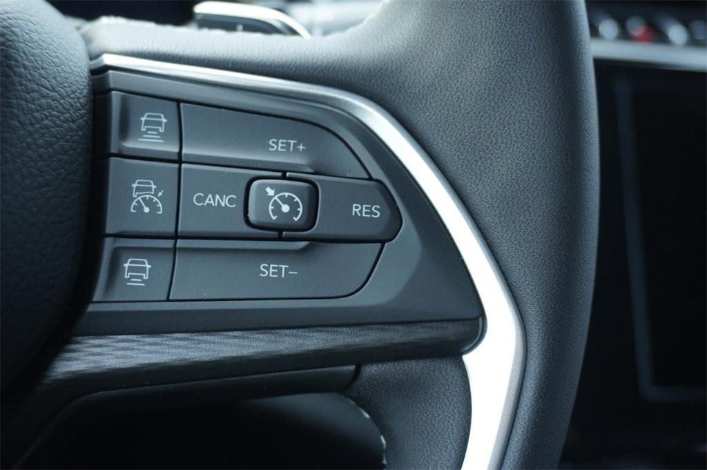 new 2025 Jeep Grand Cherokee L car, priced at $41,925