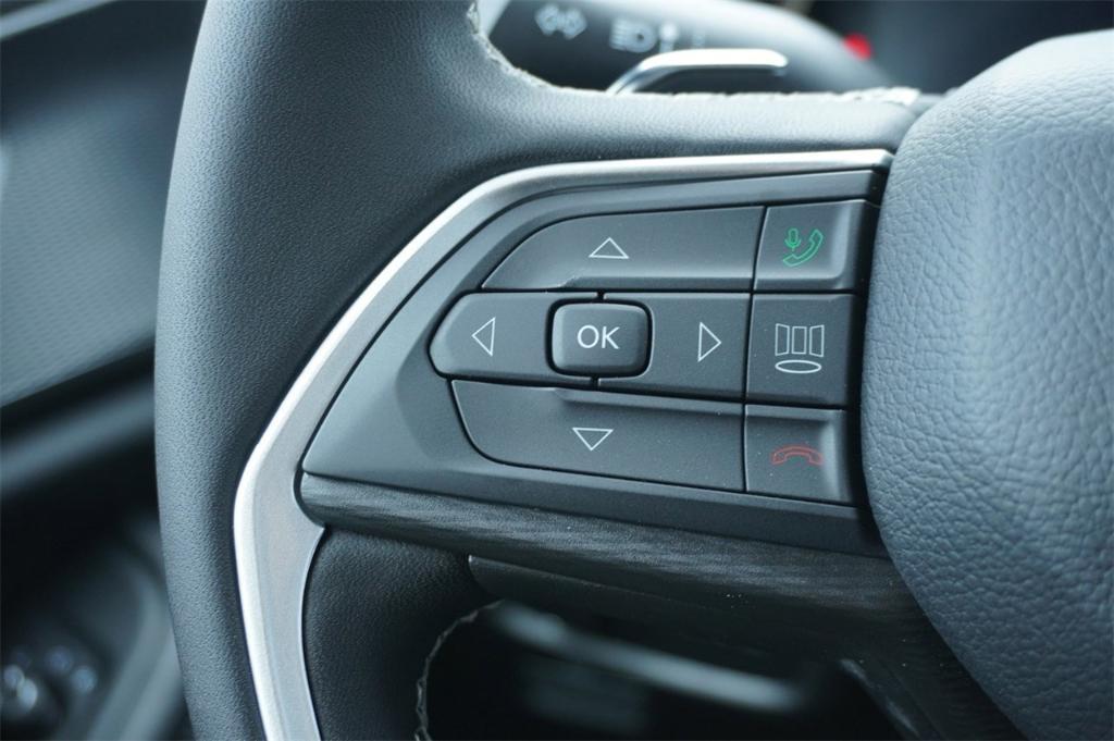 new 2025 Jeep Grand Cherokee L car, priced at $41,925