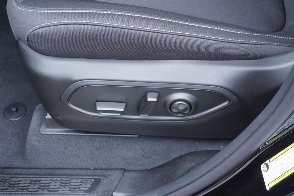 new 2025 Jeep Grand Cherokee L car, priced at $41,925