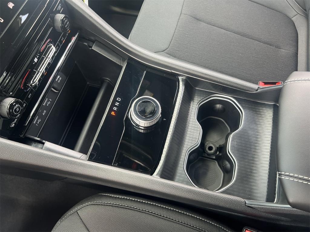 new 2025 Jeep Grand Cherokee car, priced at $40,375