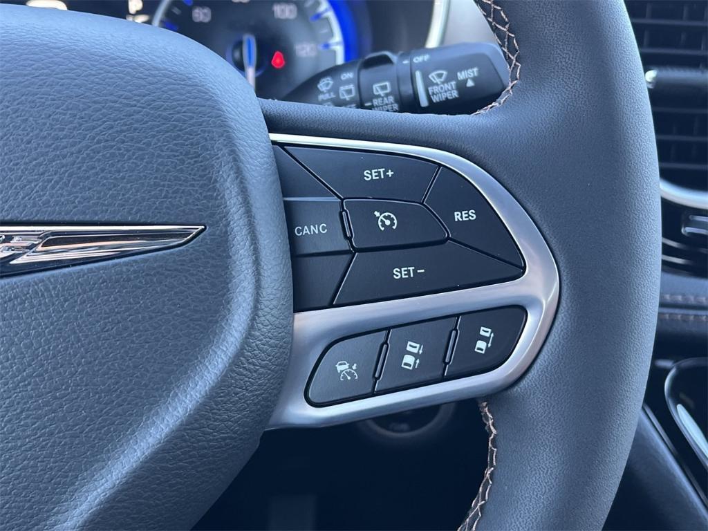 new 2026 Chrysler Pacifica car, priced at $61,225