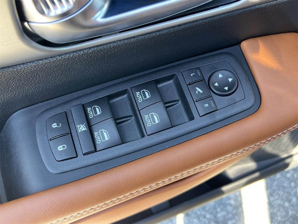 new 2026 Chrysler Pacifica car, priced at $61,225