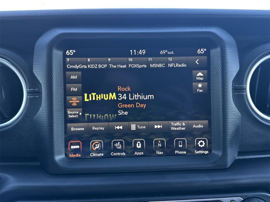 used 2021 Jeep Gladiator car, priced at $31,196