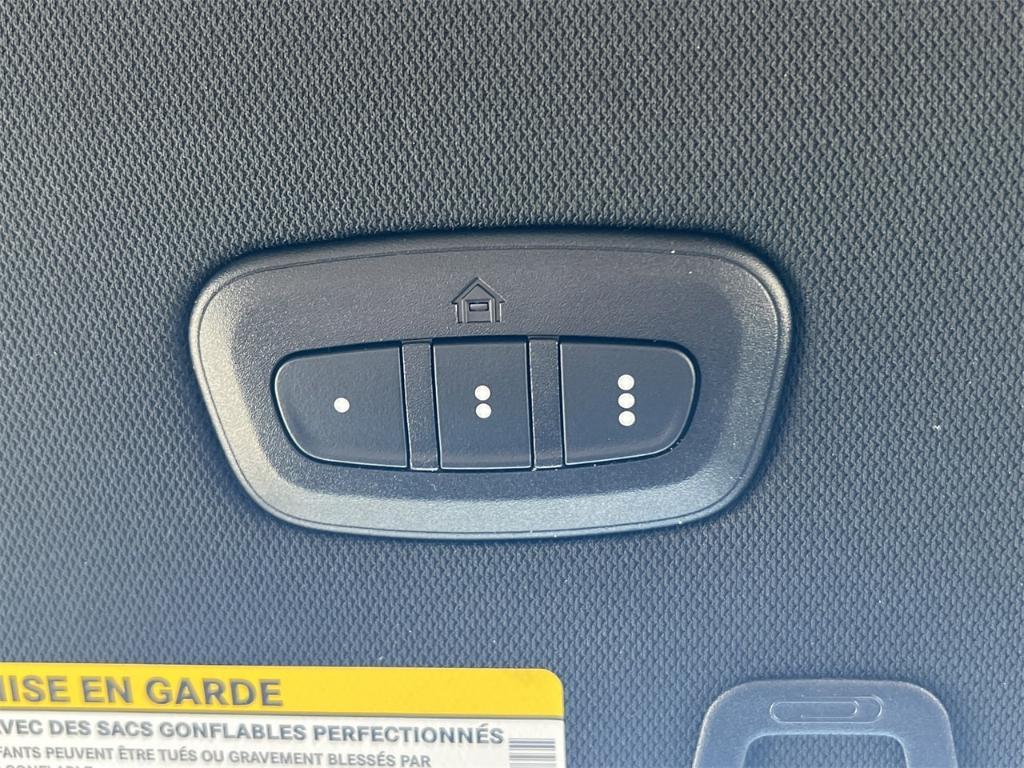 new 2025 Jeep Grand Cherokee car, priced at $55,660