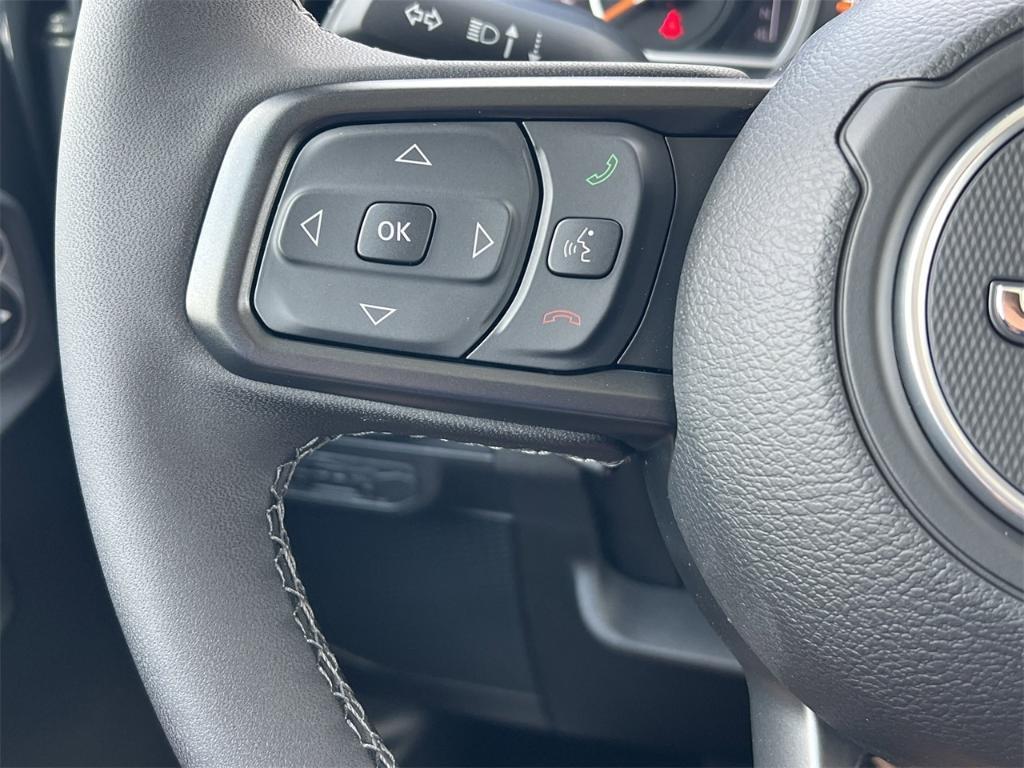 new 2025 Jeep Gladiator car, priced at $57,975