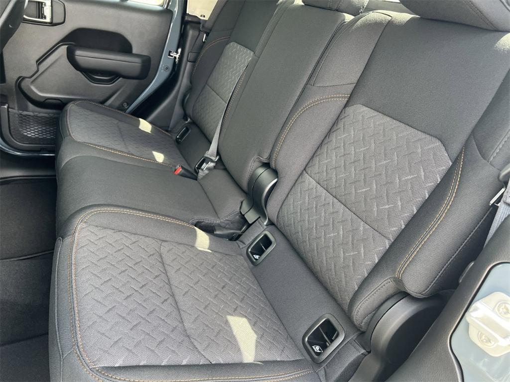 new 2025 Jeep Gladiator car, priced at $57,975