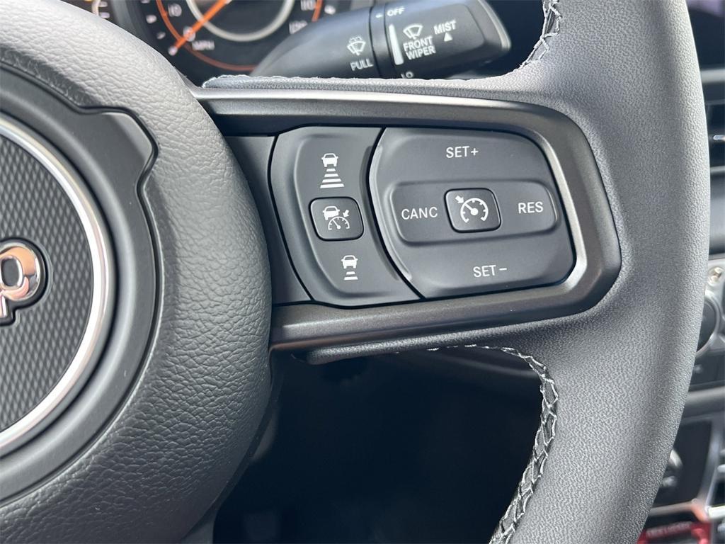 new 2025 Jeep Gladiator car, priced at $57,975