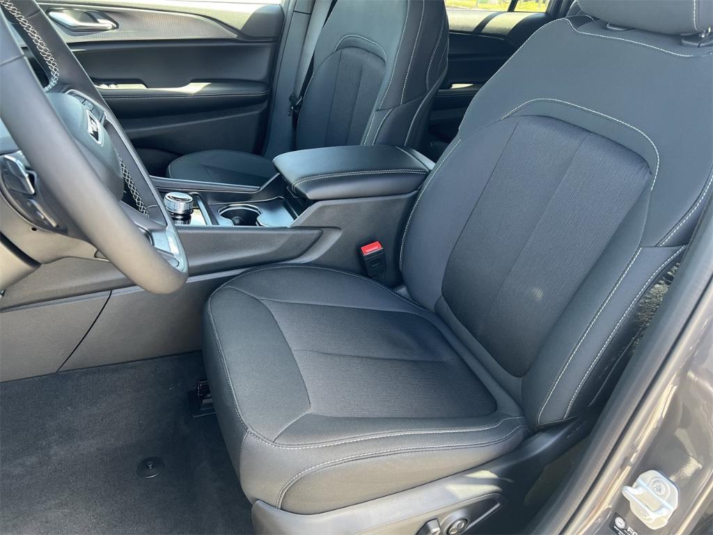 new 2025 Jeep Grand Cherokee L car, priced at $43,920