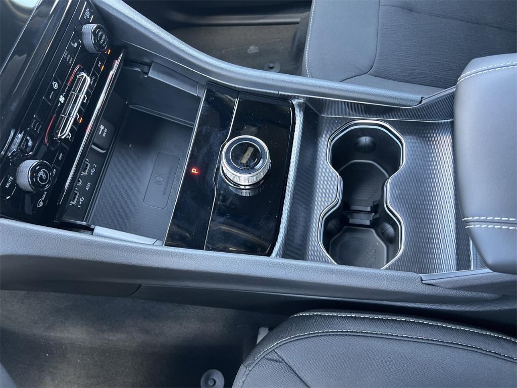 new 2025 Jeep Grand Cherokee L car, priced at $43,920