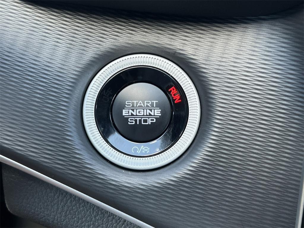 new 2025 Jeep Grand Cherokee L car, priced at $43,920