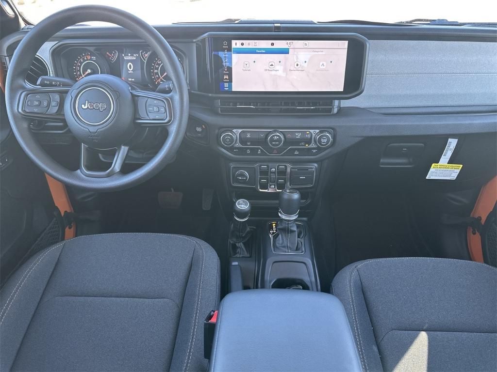 new 2025 Jeep Gladiator car