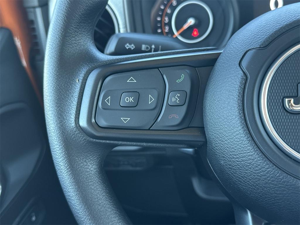 new 2025 Jeep Gladiator car