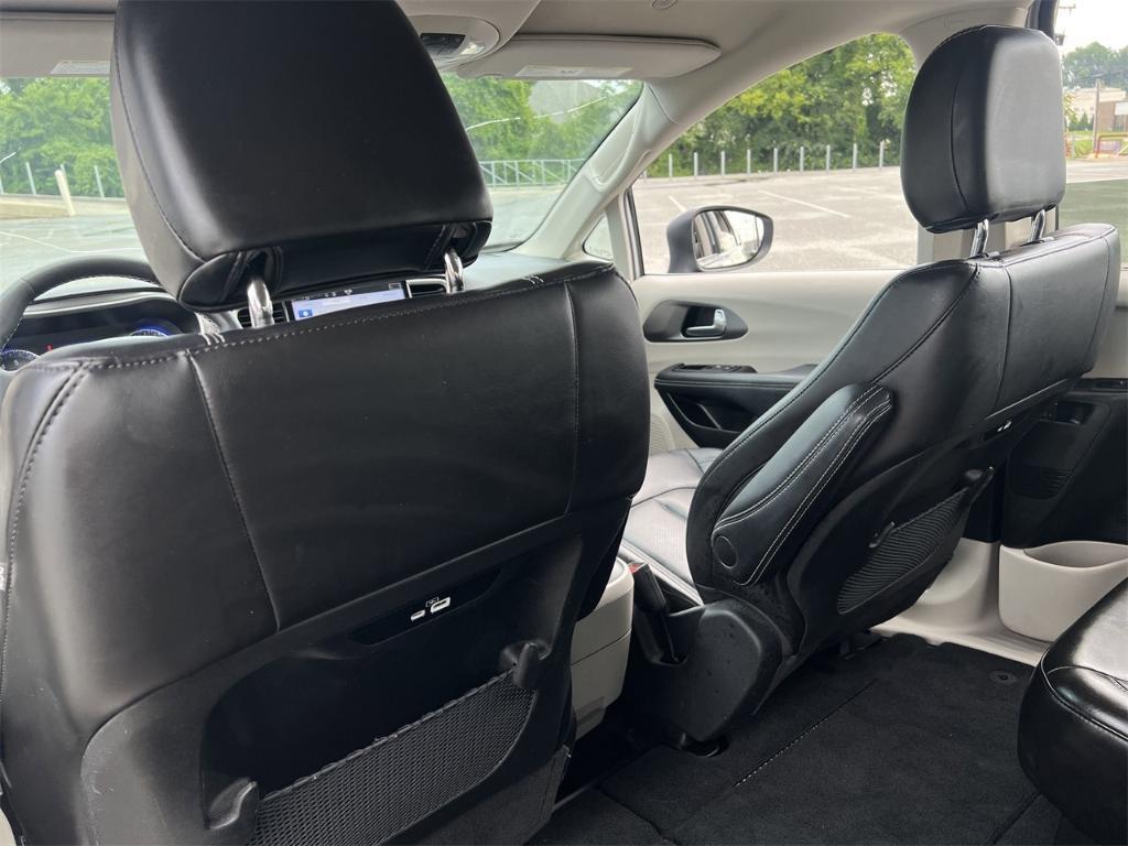 used 2023 Chrysler Pacifica car, priced at $25,000