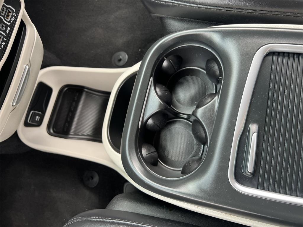 used 2023 Chrysler Pacifica car, priced at $25,000