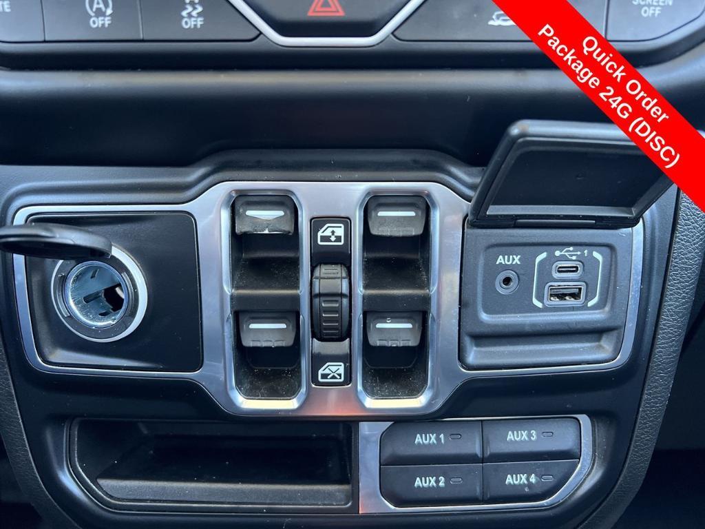 used 2022 Jeep Wrangler Unlimited car, priced at $31,400