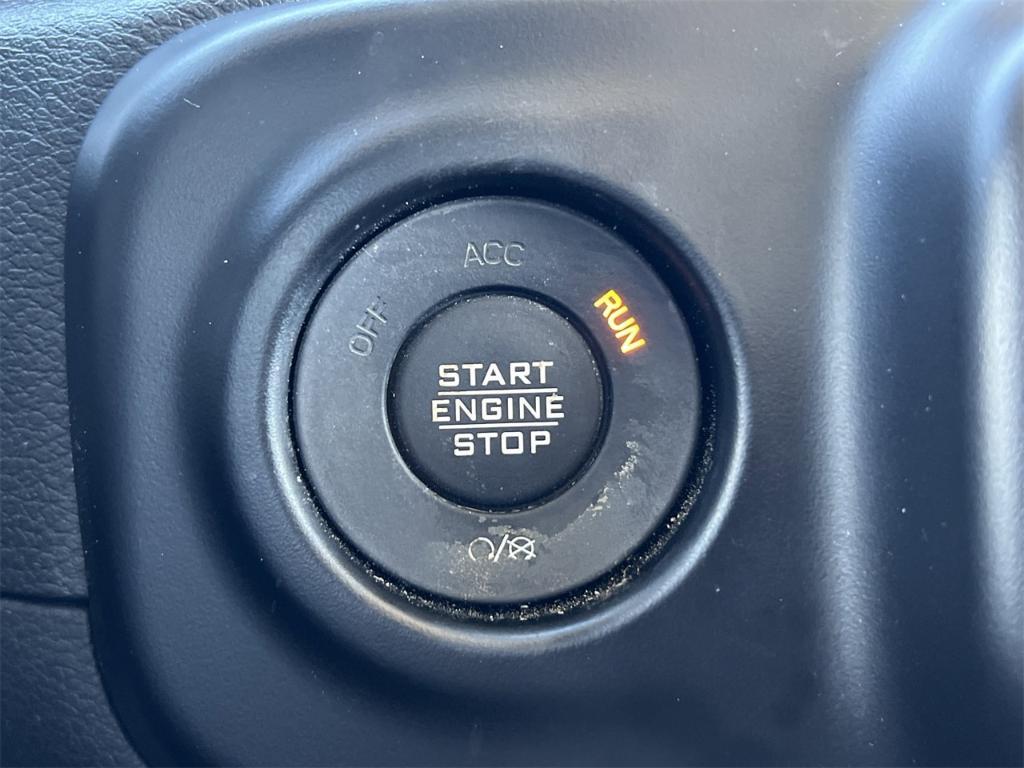 used 2022 Jeep Wrangler Unlimited car, priced at $33,000