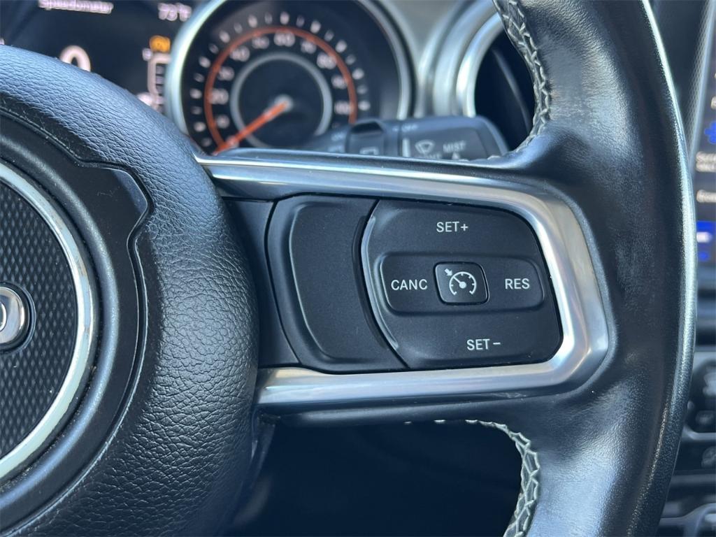 used 2022 Jeep Wrangler Unlimited car, priced at $33,000