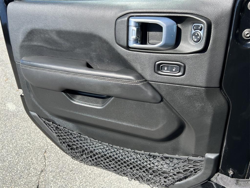 used 2022 Jeep Wrangler Unlimited car, priced at $33,000