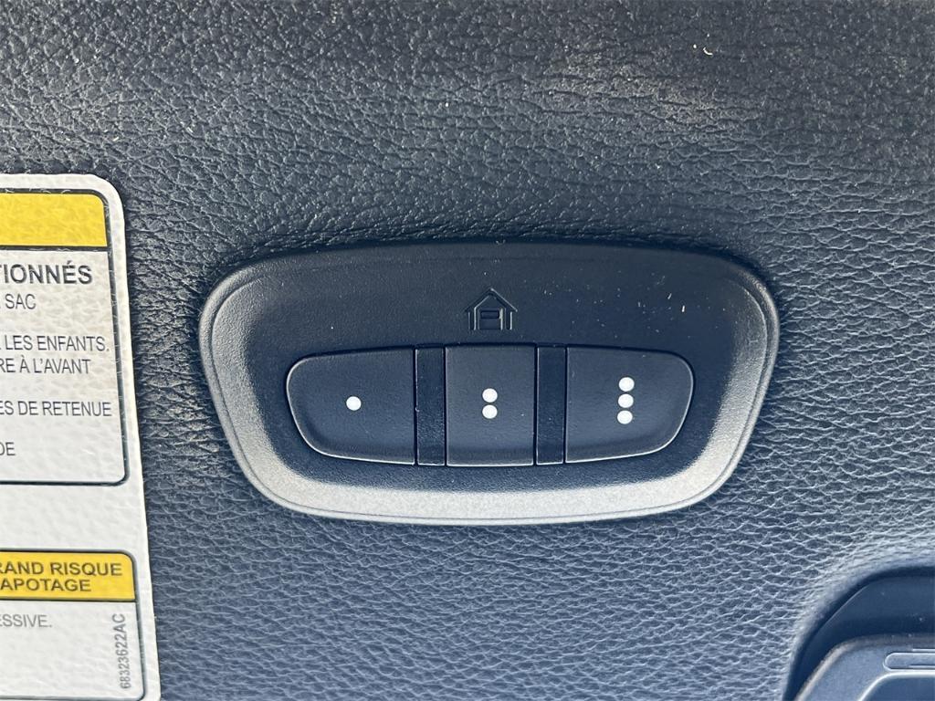 used 2022 Jeep Wrangler Unlimited car, priced at $33,000