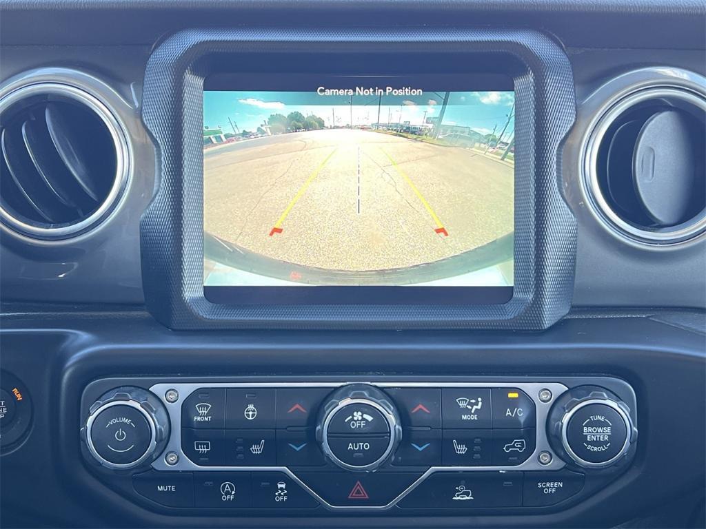 used 2022 Jeep Wrangler Unlimited car, priced at $33,000