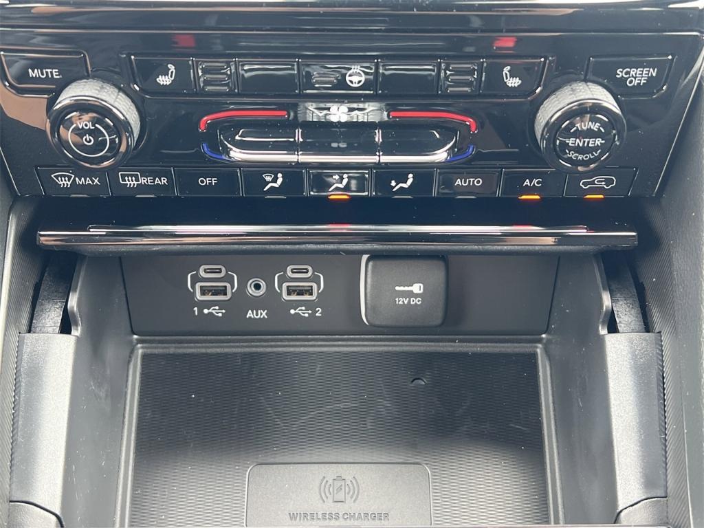 new 2025 Jeep Grand Cherokee L car, priced at $43,325