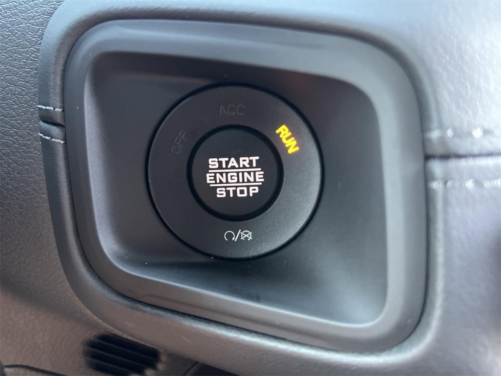 new 2025 Jeep Wrangler car, priced at $73,490