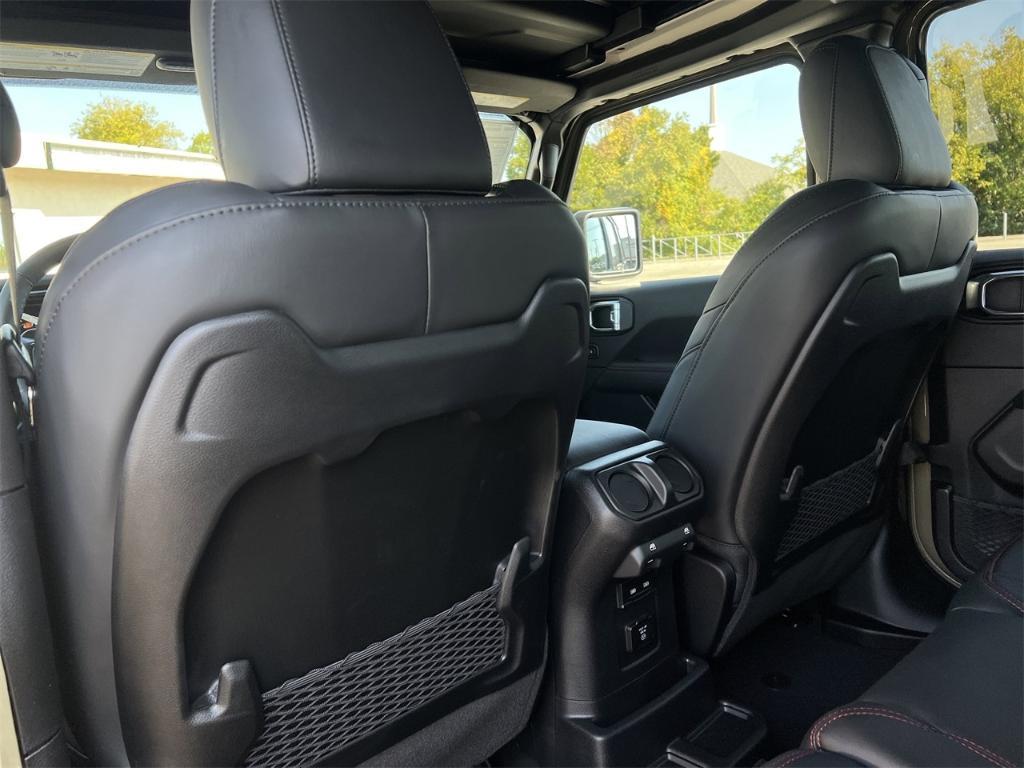 new 2025 Jeep Wrangler car, priced at $73,490