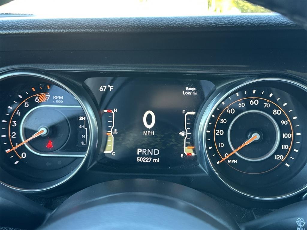 used 2021 Jeep Wrangler Unlimited car, priced at $27,015