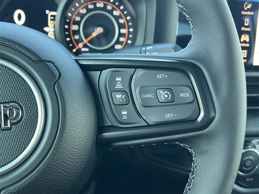 new 2025 Jeep Gladiator car